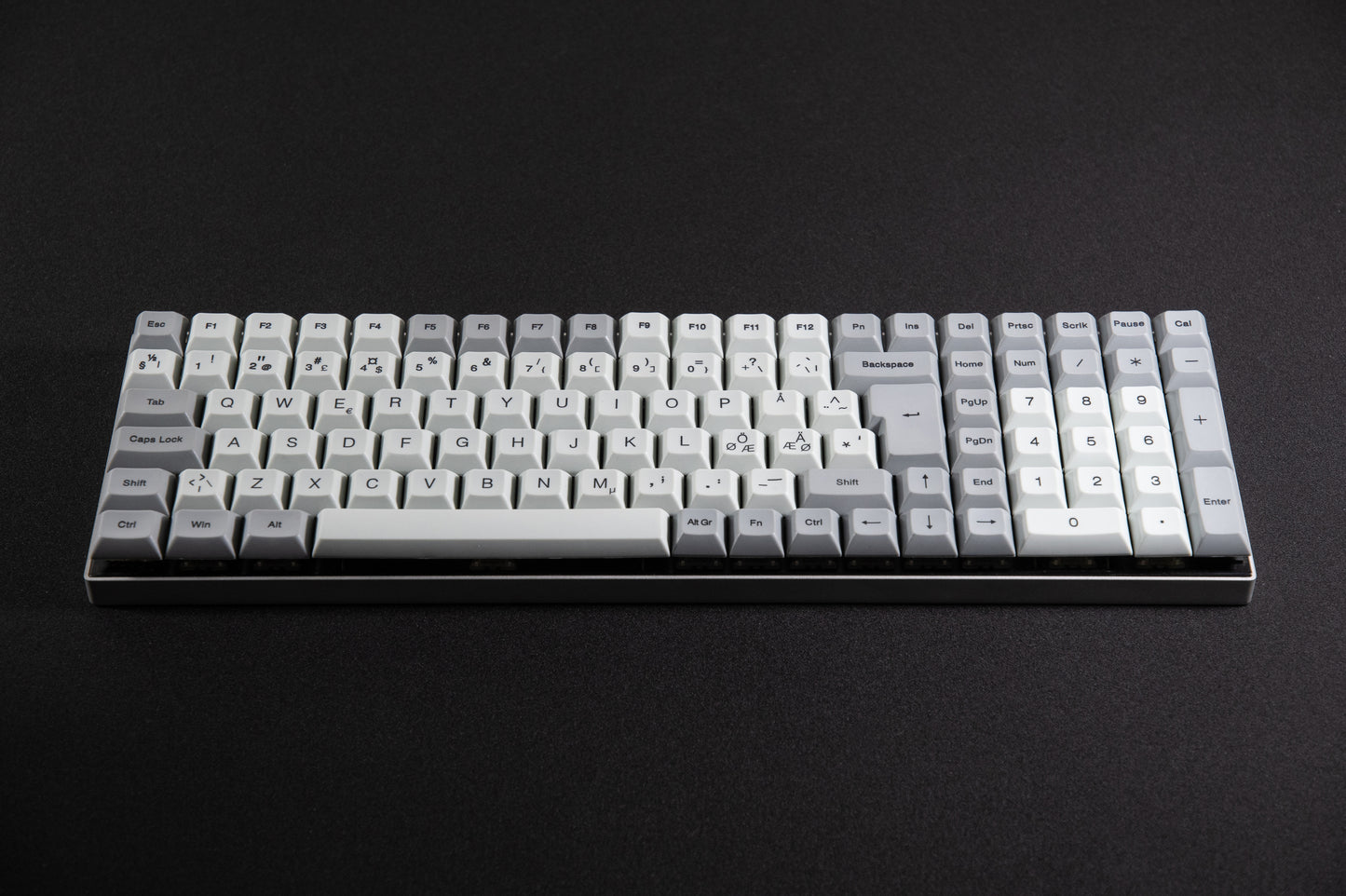 Tab 90M